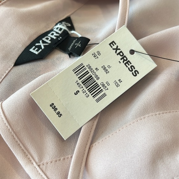 Express light pink top - Picture 4 of 4